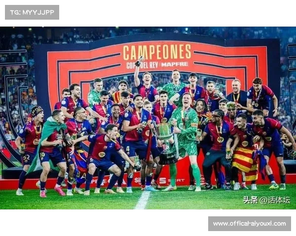 西甲国家德比巴萨皇马巅峰对决莱万本泽马上演锋霸之战